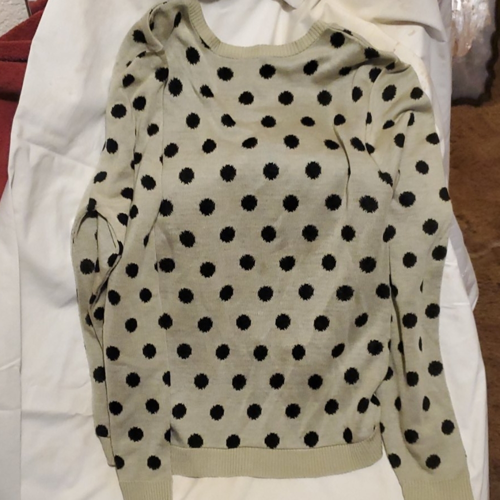 Womens Sweater - Picture 4 of 4